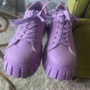 Mata Lavender Chunky Comfy Tennis sz 10